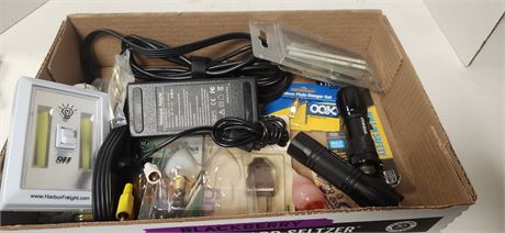 Handheld Flashlights & Notebook Adapter & Deluxe Plate Hanger Set & Misc.