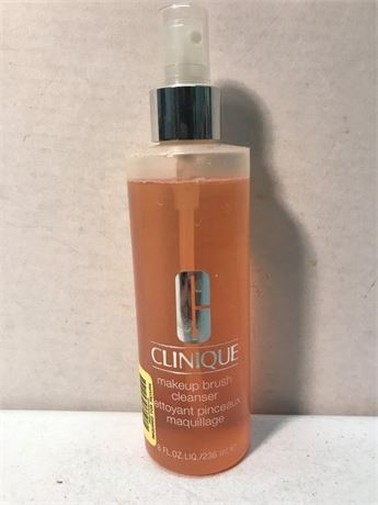 Clinique Makeup Brush Cleaner