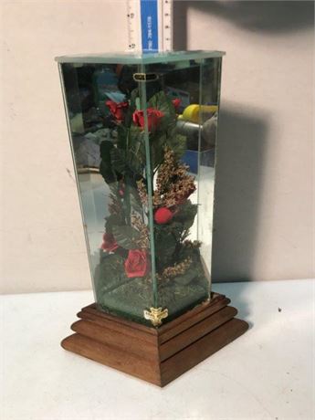 (RESALE) Vintage Chesterseal Lifesake Real Floral Music Box