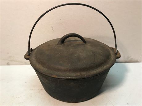 Cast Iron Dutch Oven with Lid