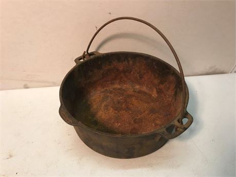 Cast Iron Dutch Oven