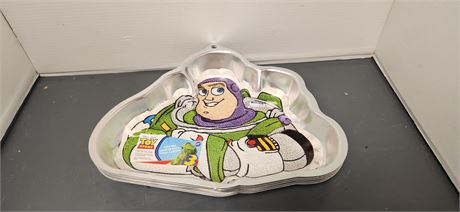 5 Toy Story 3 Buzz Lightyear Cake Molds