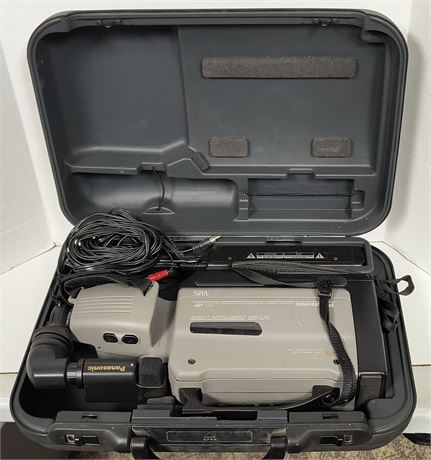 Panasonic VHS Reporter & Carry Case