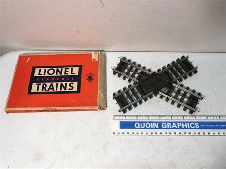 Lionel Train No. 130 60 Degree Crossing