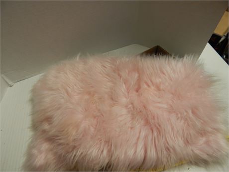 Small Pink Fluffy Mat