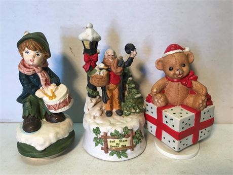 3 Music Boxes