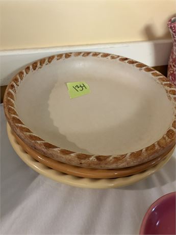 Henn Workshop Stoneware Pie Plates (3)