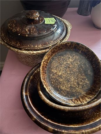 Stoneware Pottery Crock and Bowls, Roseville