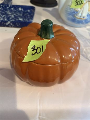Henn Pottery Pumpkin