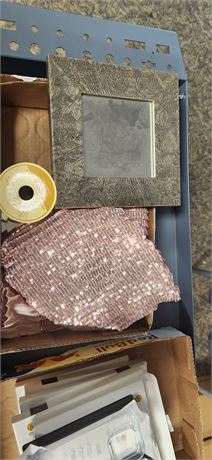 Mirror, ribbon, table runner