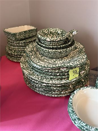 Henn Workshops Green Speckled Dish Set