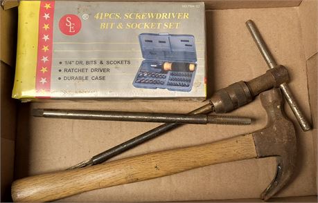 41 pcs. Screwdriver Bit & Socket Set & Hammer & Misc.
