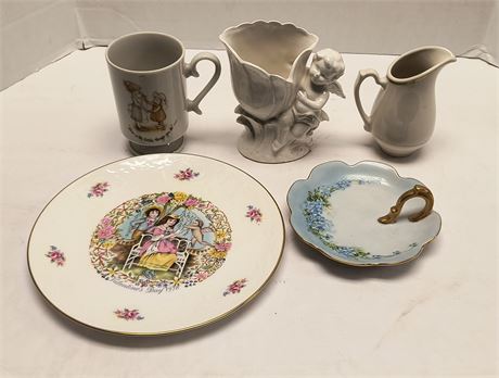 Lot Of Collectible Glassware