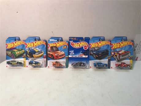 6 Hot Wheels