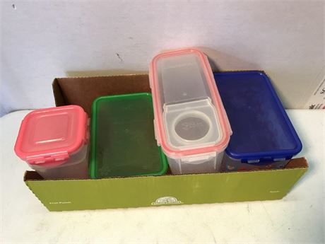 Flat of Kitchen Containers & Lids