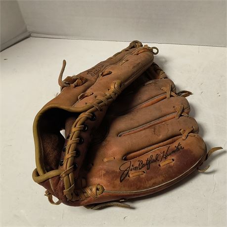 Wilson Dual Hinged Baseball Mit