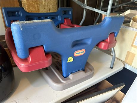 Little Tikes Picnic Table