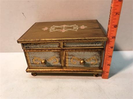 Jewelry/Music Box