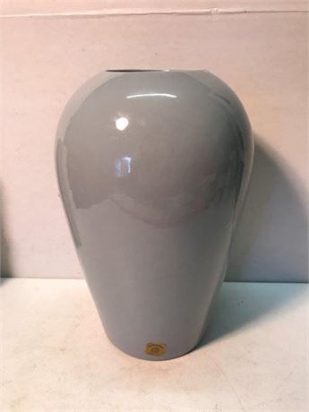 Gardenhouse Haeger Vase