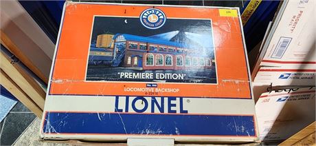 Lionel o gauge train