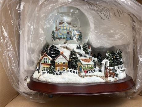Party Lite Musical Snow Globe Village