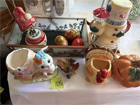 Holiday Decor, Figurines