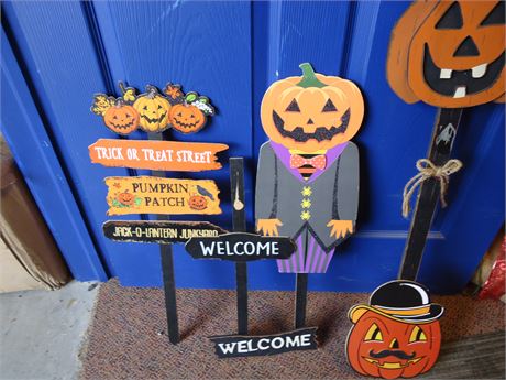 Lot Of Halloween Wood Decorations
