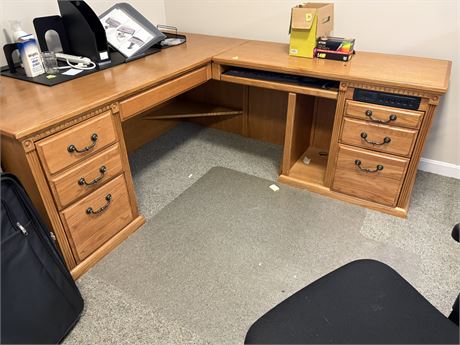2 Piece Wood Desk