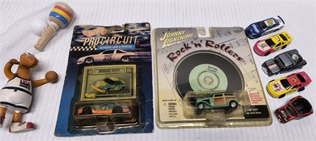 Johnny Lightning Rock-N-Rollers Car & Hotwheel Richard Petty Car & Misc. Toys