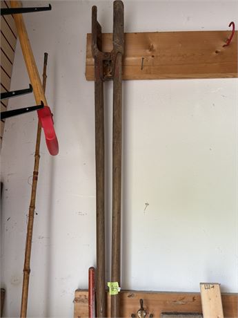 Post Digger