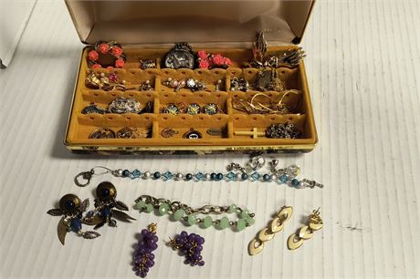 Small Jewelry Box Of Jewelry