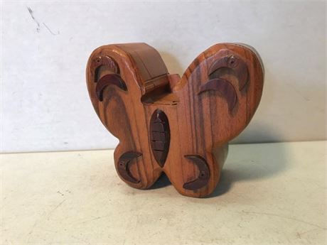 Wood Butterfly Keepsake Box