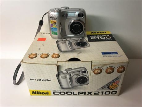 Nikon Coolpix 2100