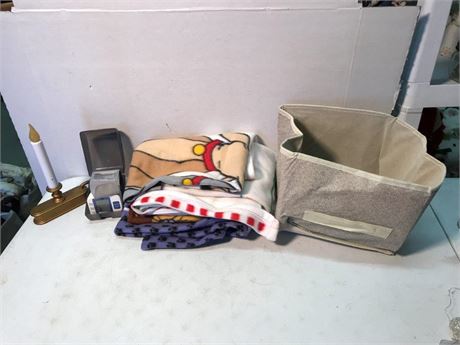 Tote of Misc.