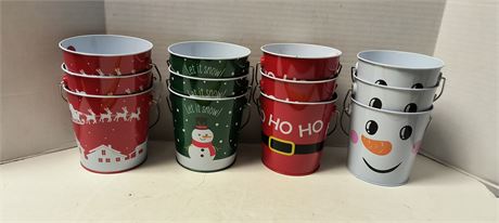 Flat Of Christmas Decorative Small Buckets