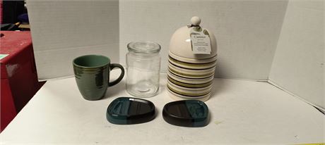Flat Of Miscellaneous Items