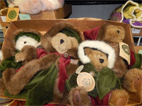 Lot of Boyd Bears
