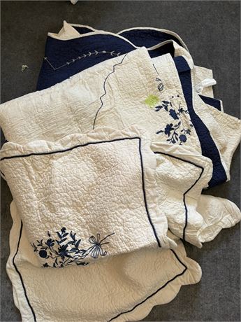 Blue and Cream Quilt with Shams