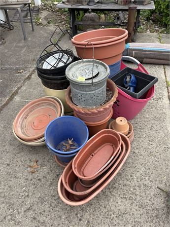 Bate Bucket, Flower Pots