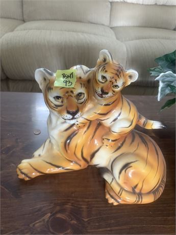 Tiger Decor (Basement)