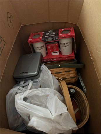 Misc Lot, Baskets, Mugs