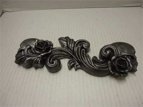Skull & Rose Hanging Sign