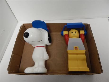 Snoopy & Lego Man Collectible Statue