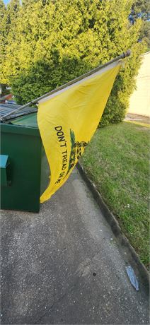 Don't Tread Large Flag with Pole