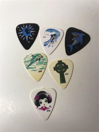 6 Guitar Picks