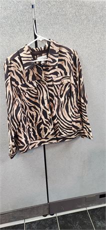 Lucy & Laurel Tiger Striped Shirt. Size 1x