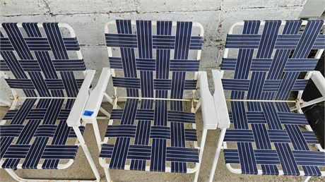 3 lawn chairs
