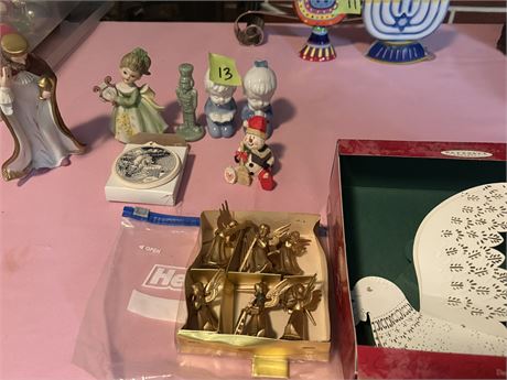 Figurines, Paper Dove