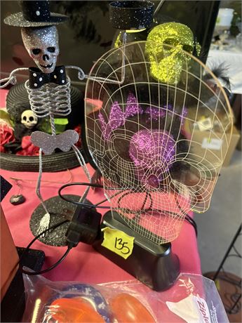 Light Skull Face, Silver Skeleton (HATS in background NOT included)
