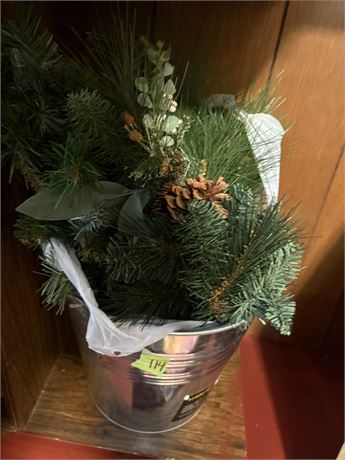 Pine Decor